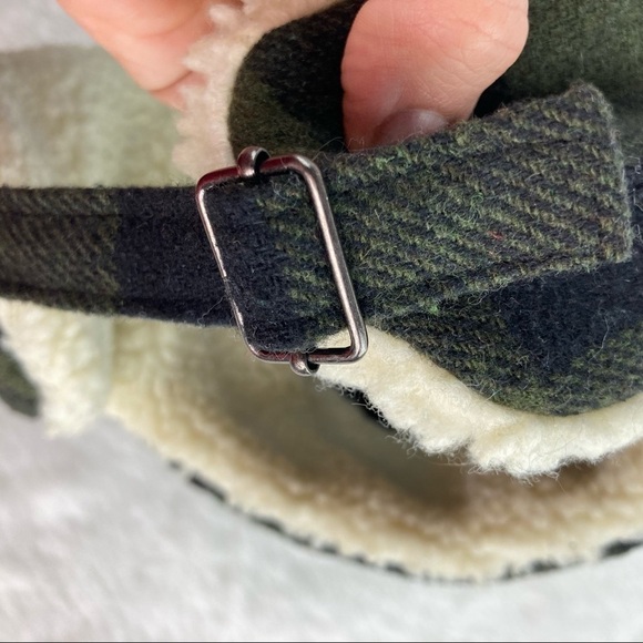 Crown Cap green and black bomber hat - Picture 5 of 7